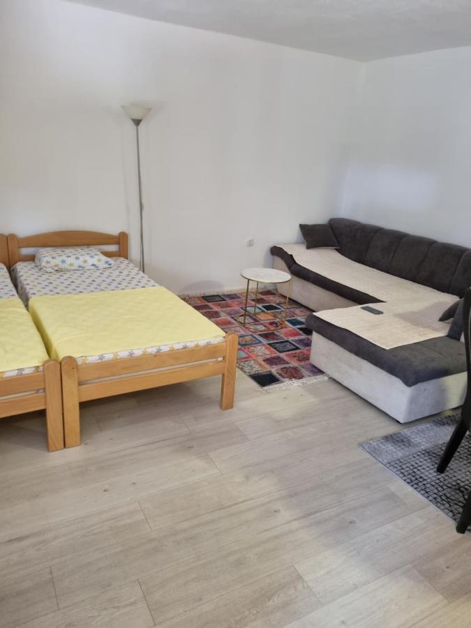 Apartments Maria Ivanica Eksteriør bilde